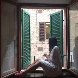 Meet your Posher, Eva